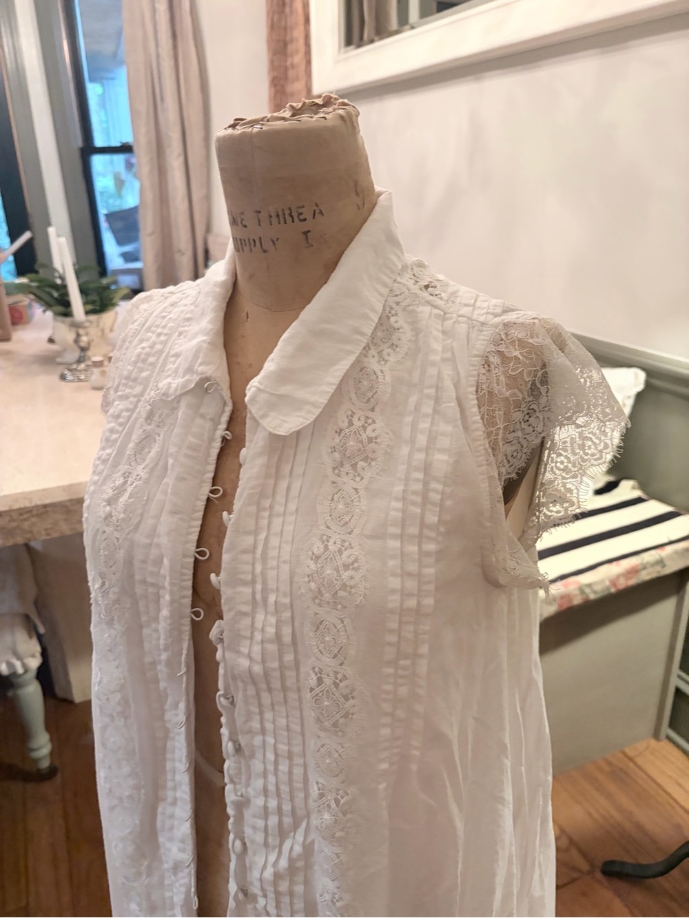 Anthropologie White Lace Pintuck Sleeveless Button-Front dress